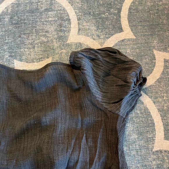 NWT. Tie front crop top. Charcoal color. Size small. - Picture 8 of 10